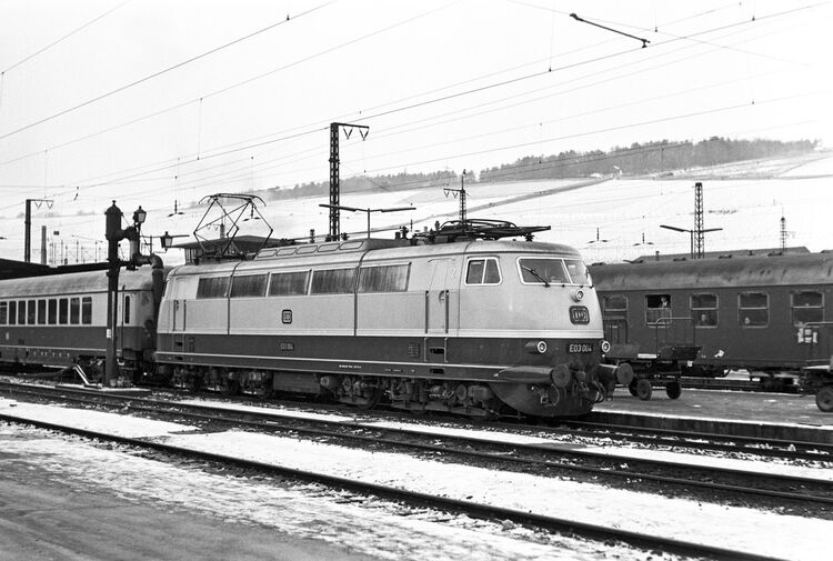 DGEG_BdW_249_E03_vor_TEE_54_Blauer_Enzian_Wuerzburg