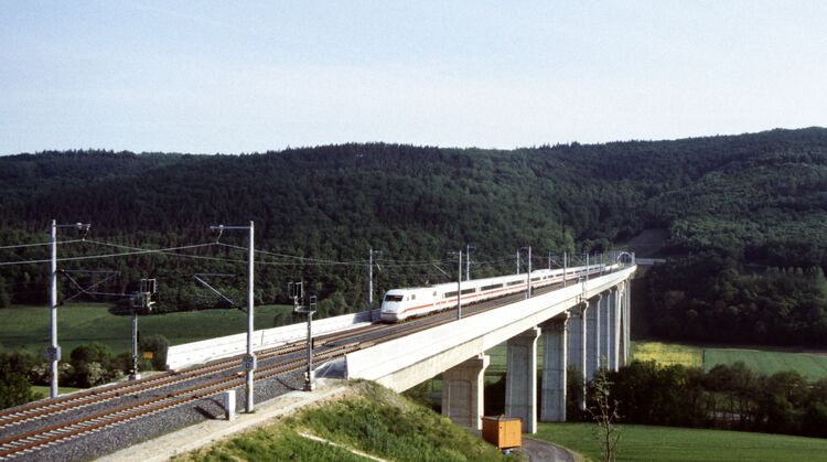 DGEG_BdW_254_ICE_593_Pfieffetalbruecke__c__Wilke DGEG_BdW_254_ICE_593_Pfieffetalbruecke__c__Wilke