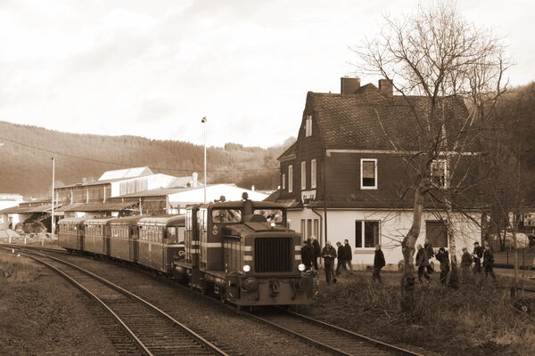 Bahnhof Scheuerfeld, 02.02.13.jpg